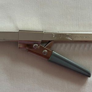 Swing-A-Way Jar Opener